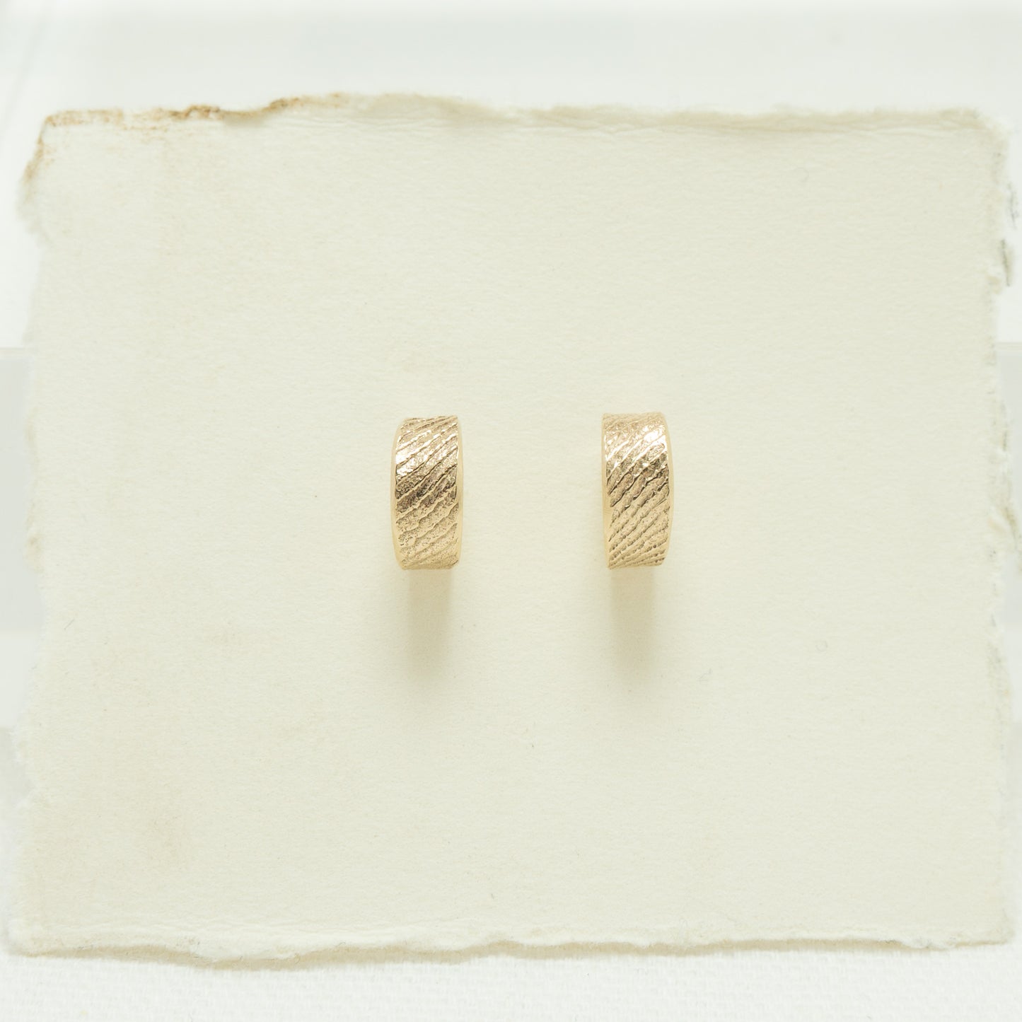 Apoma Earrings Gold