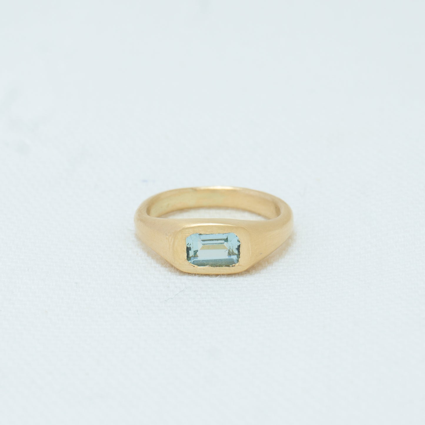 Soft Signet 06