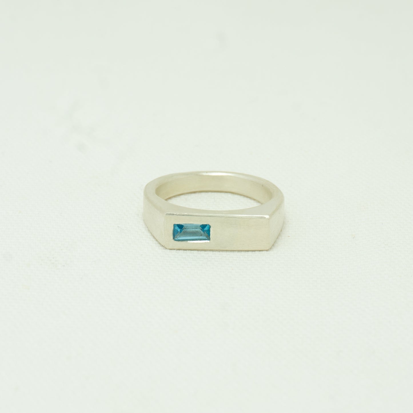 Bar Signet 03