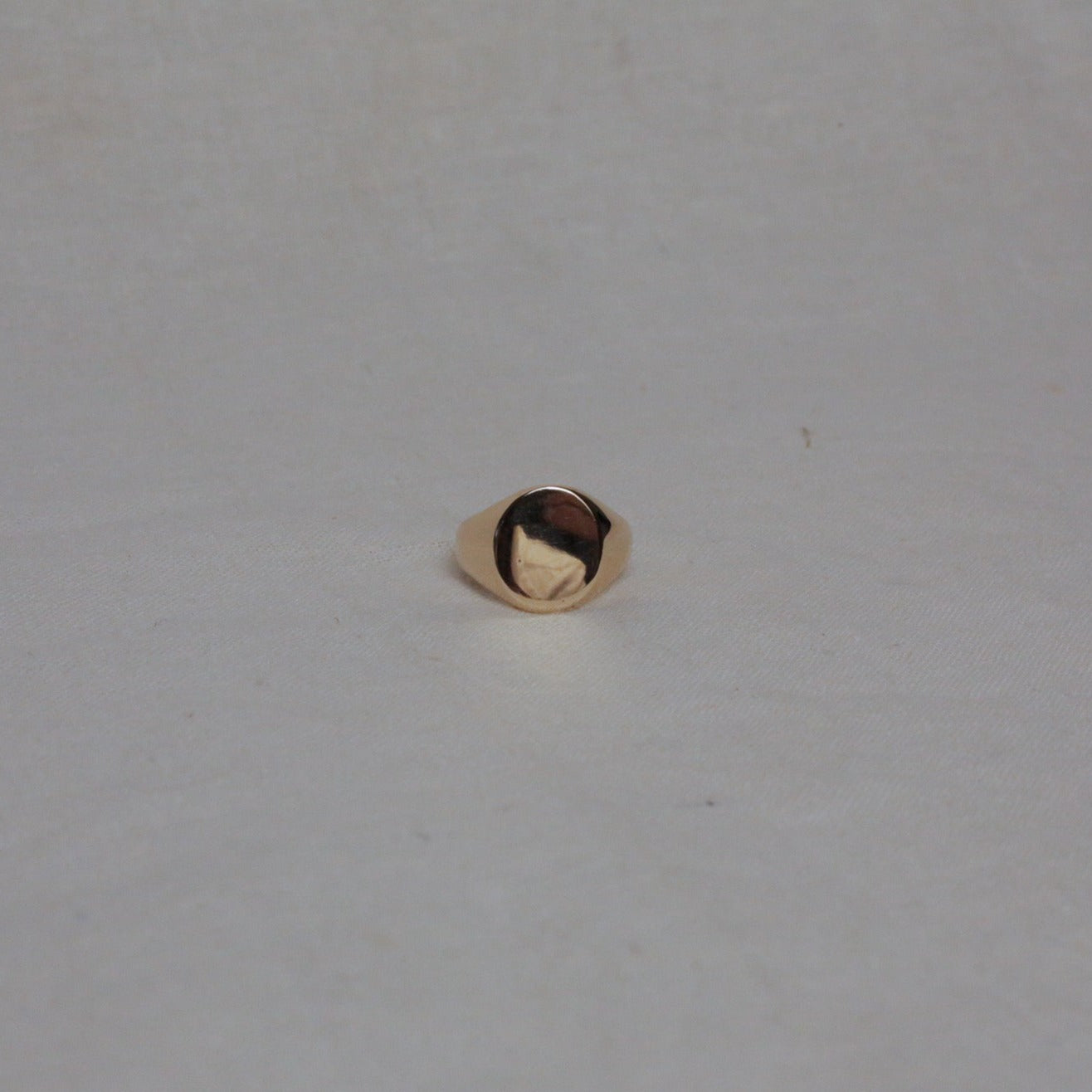 Round Signet 9k Gold