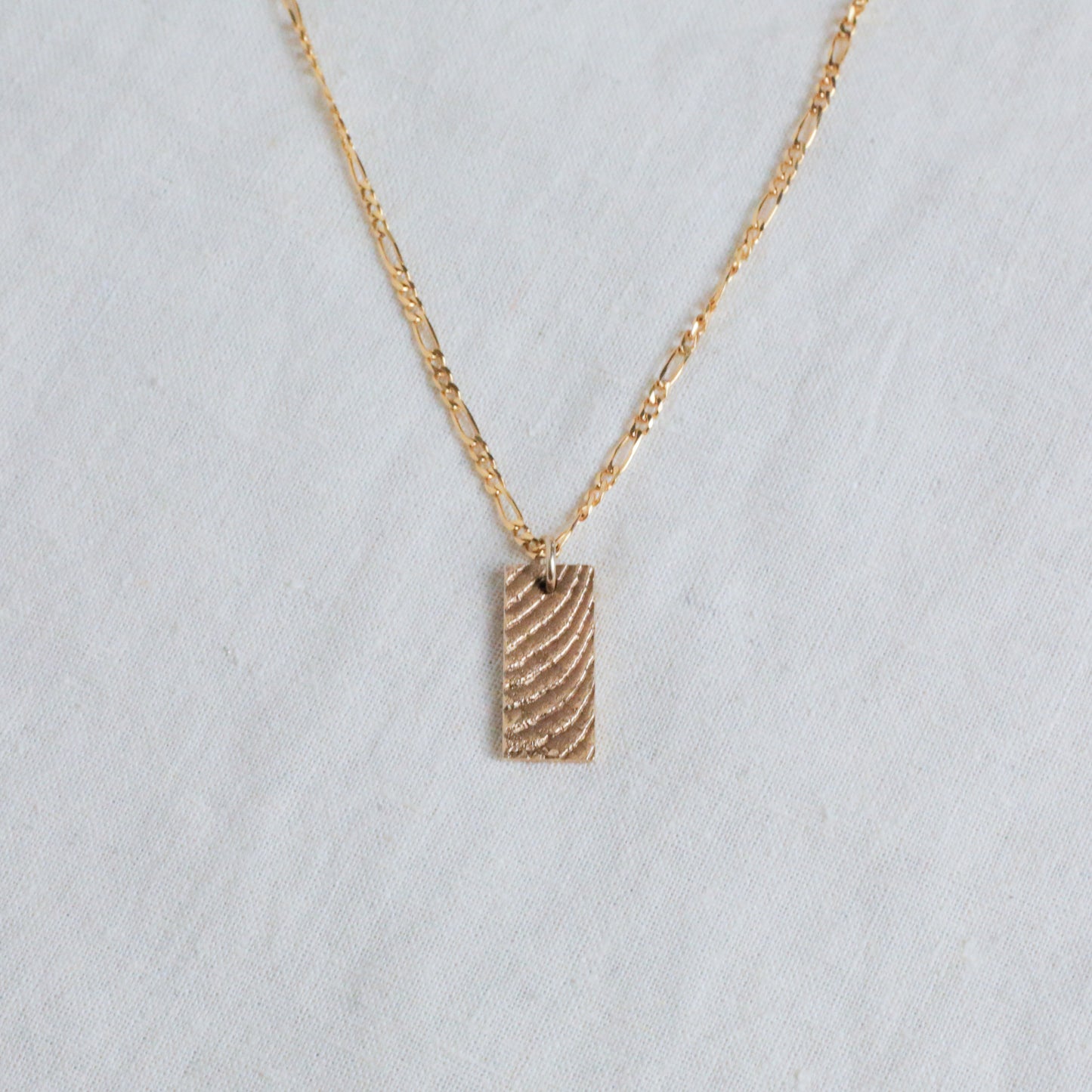 Apoma Pendant Gold