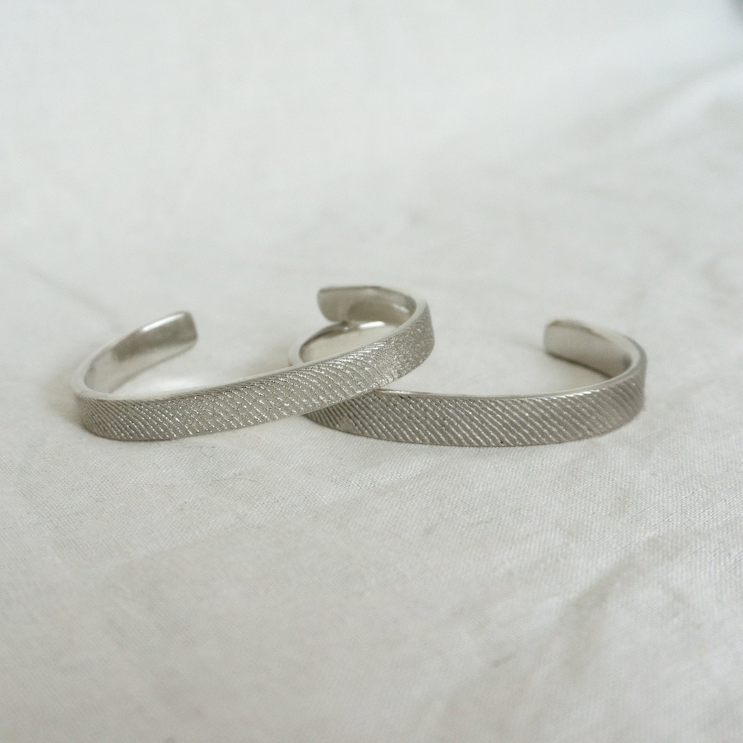 Apoma Cuff Silver