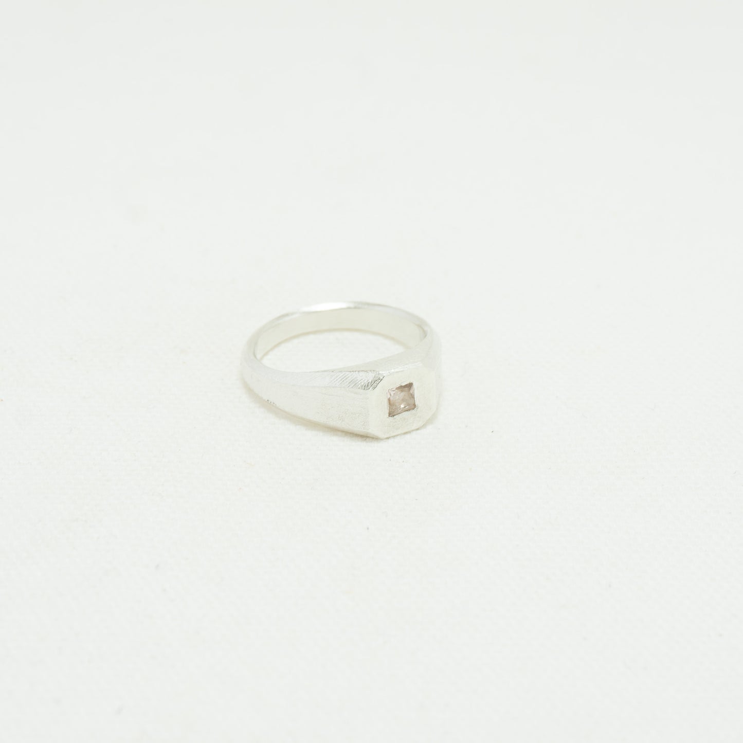 Facette 03