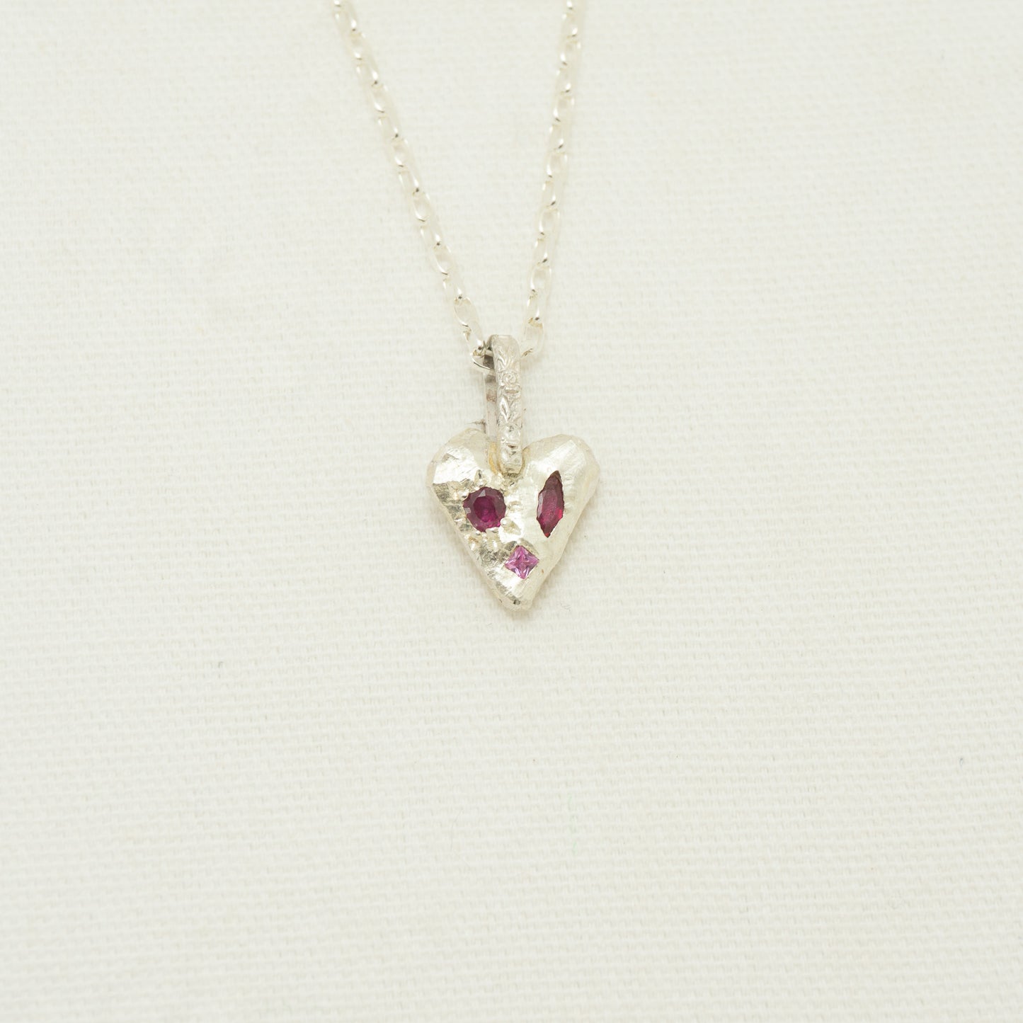 Heart pendant 03