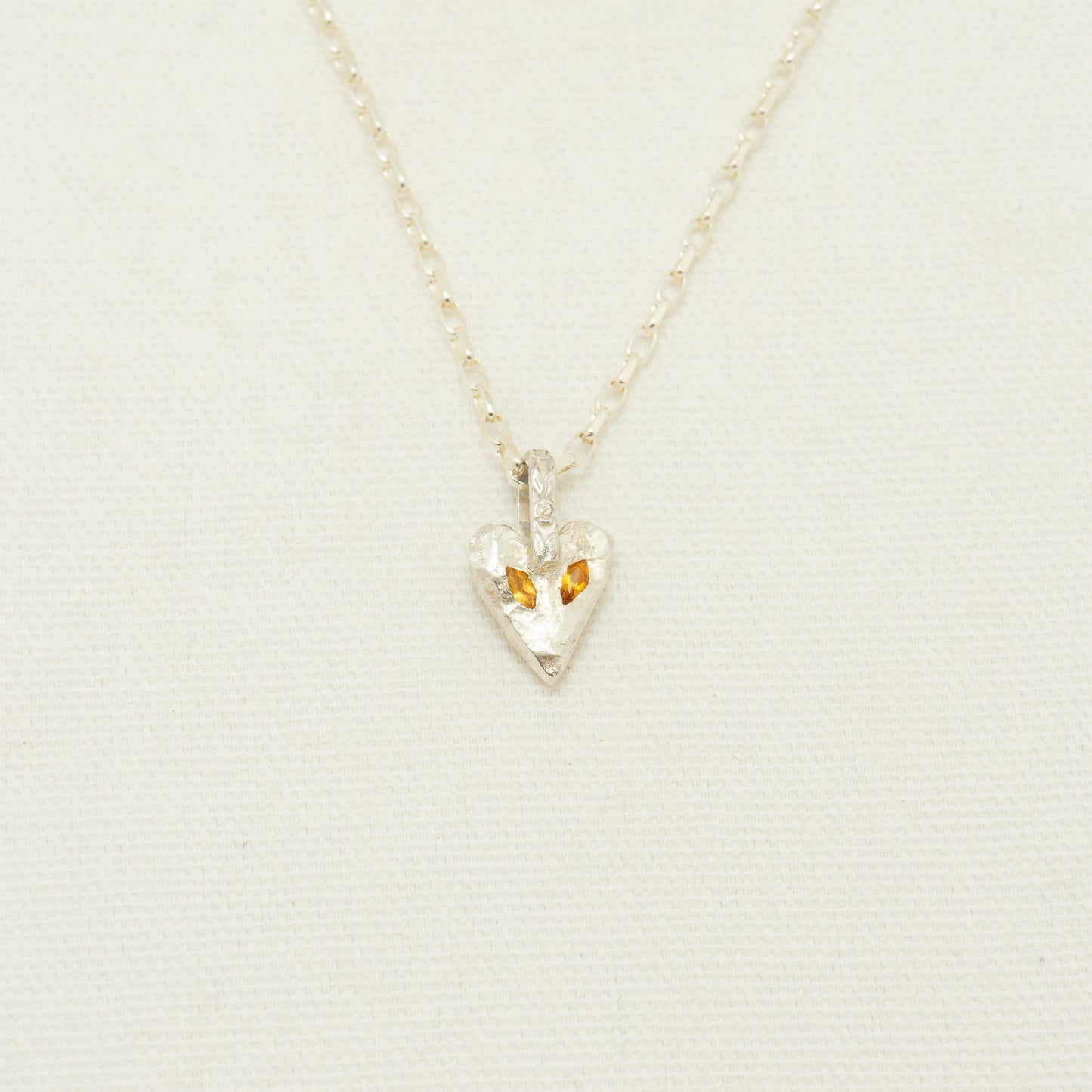 Heart pendant 02