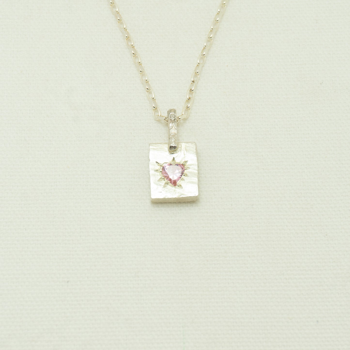 Heart pendant 04