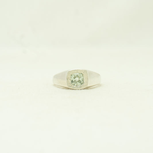 Cushion Signet 10