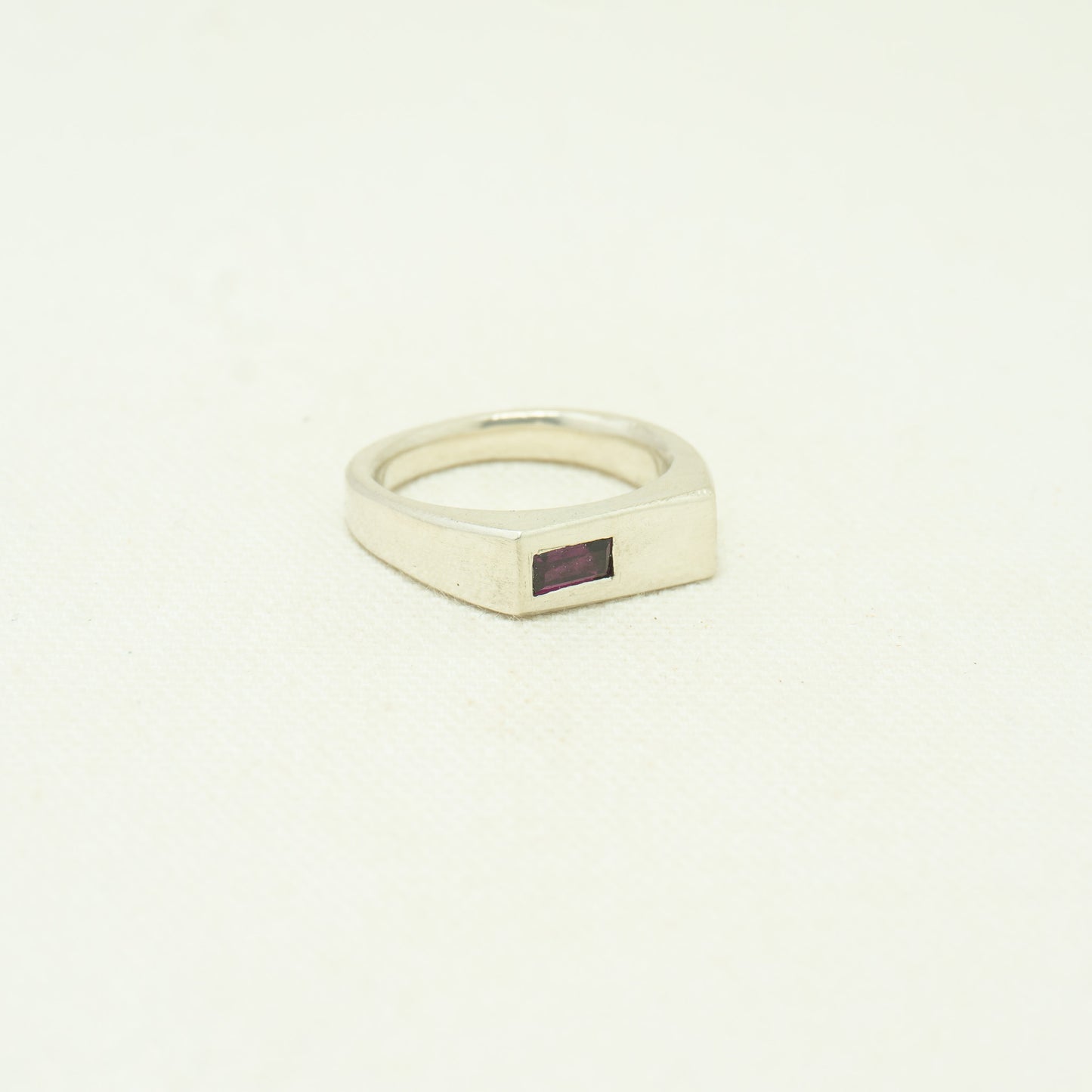 Bar Signet 01