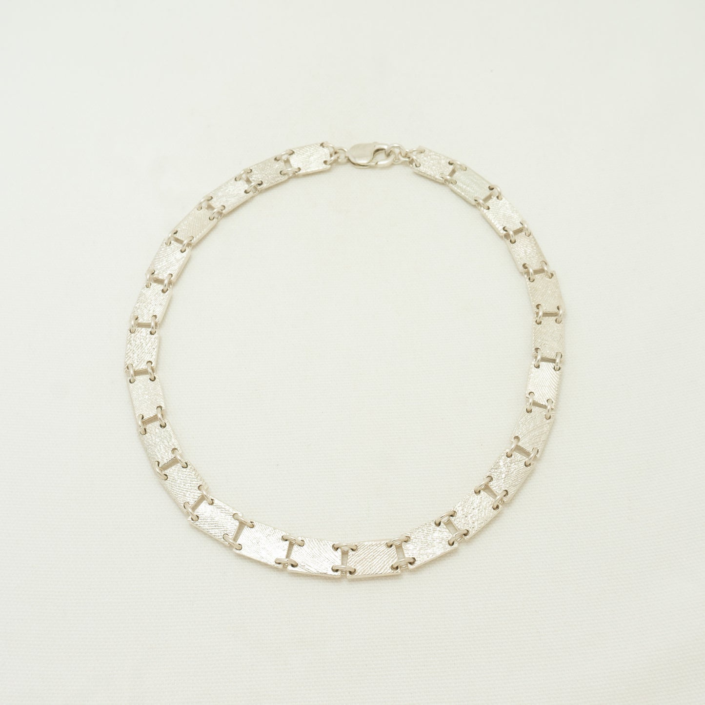 Apoma Tab Collar