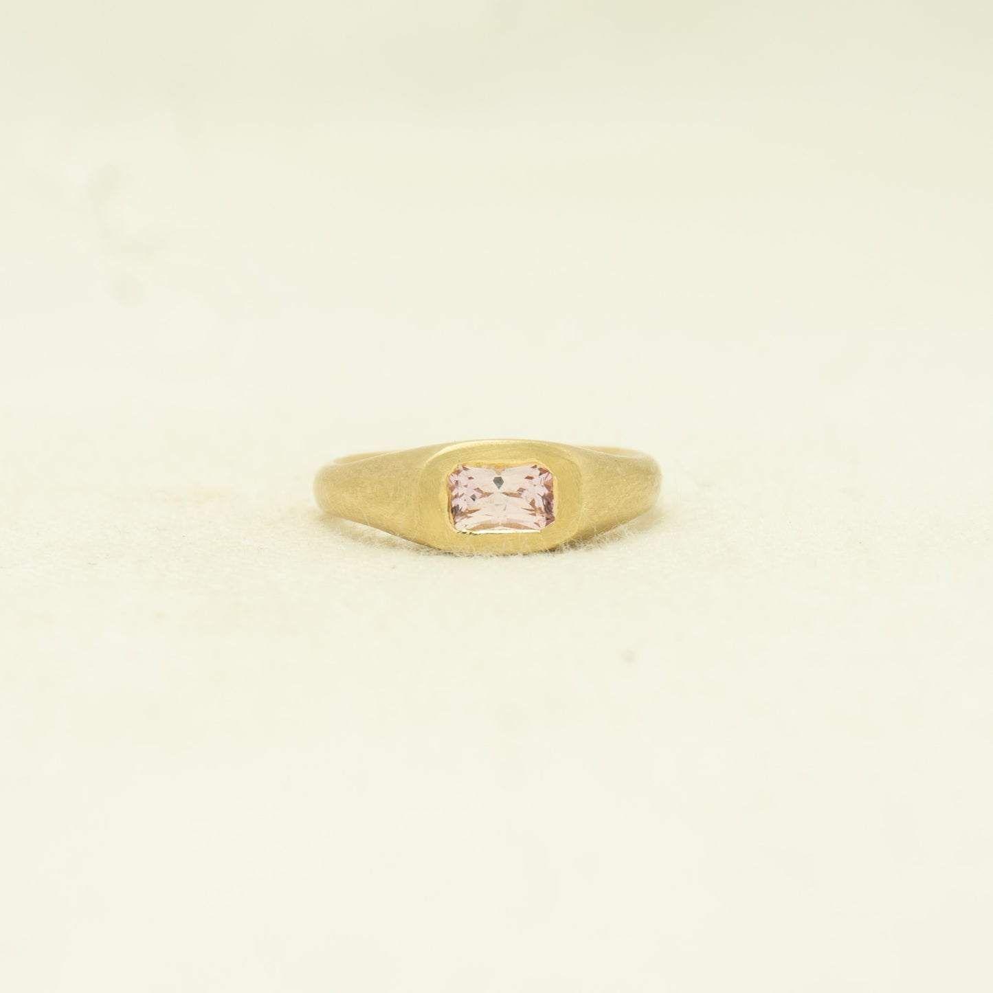 Soft Signet 05