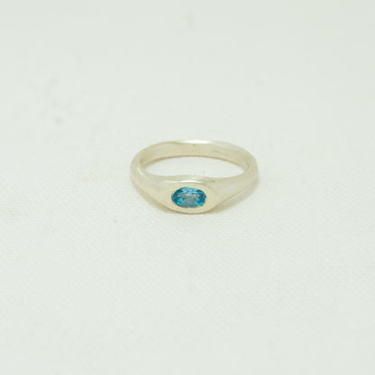 Oval Signet 04