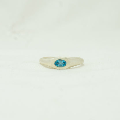 Oval Signet 04