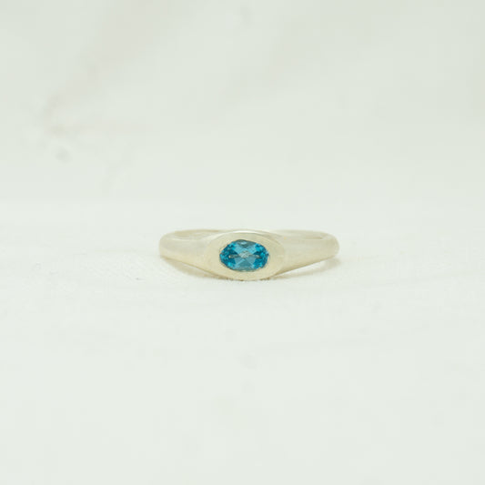 Oval Signet 04