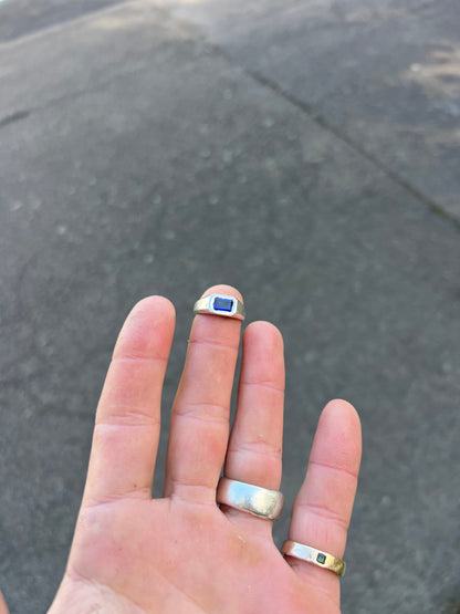 Solitaire Signet Sapphire