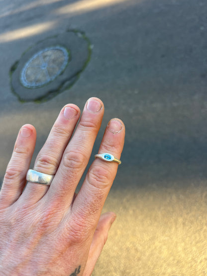 Oval Signet 04