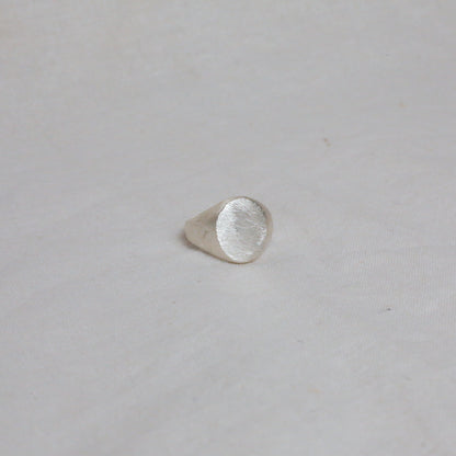 Round Signet