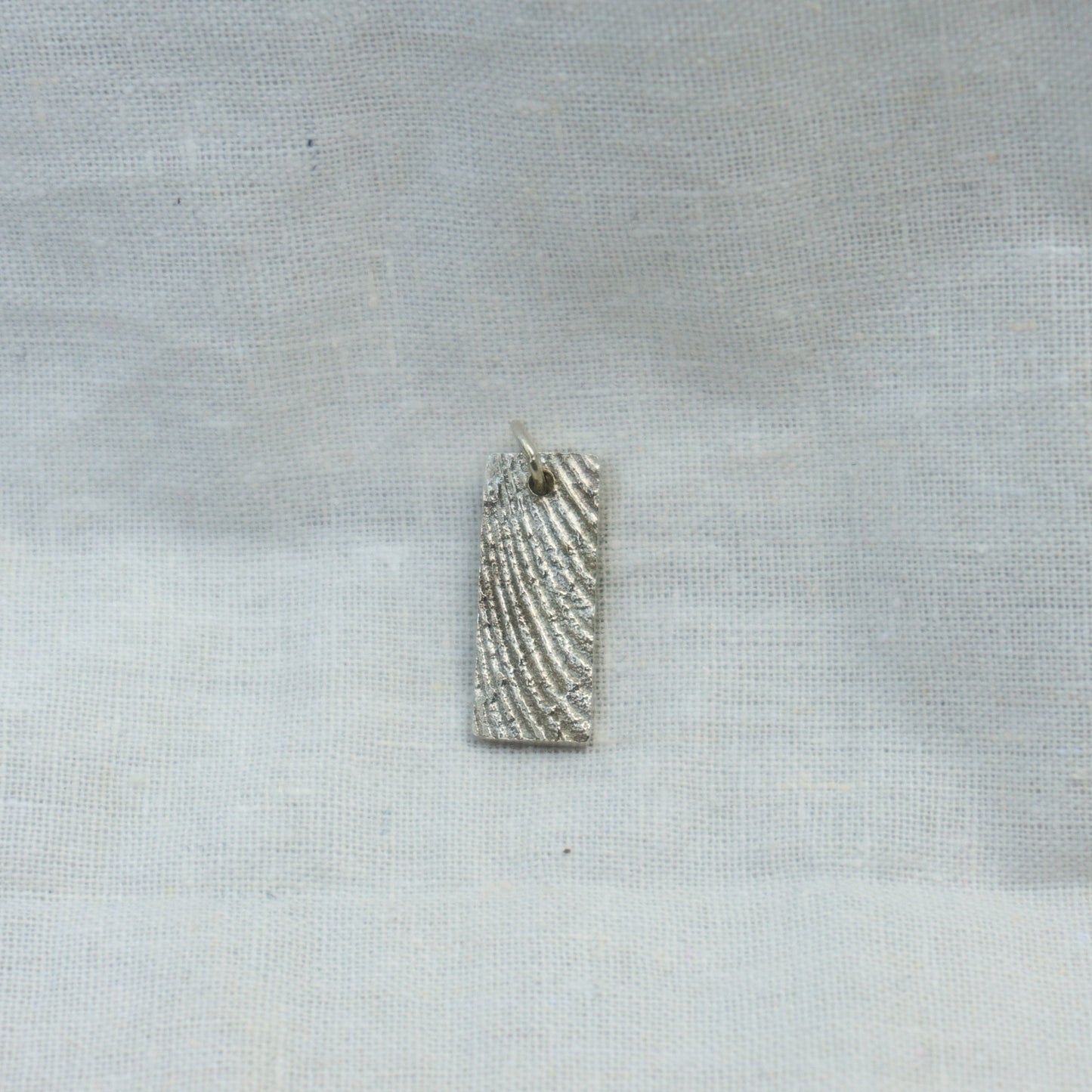 Apoma Pendant