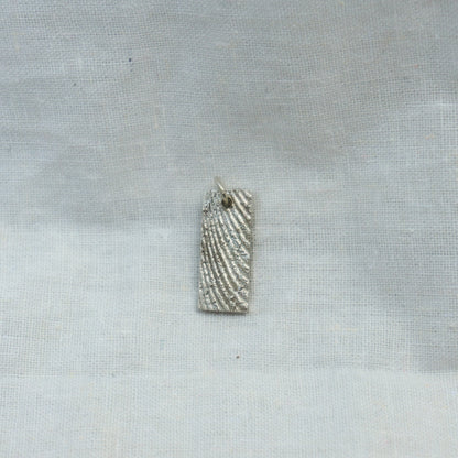 Apoma Pendant
