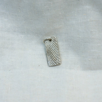 Apoma Pendant
