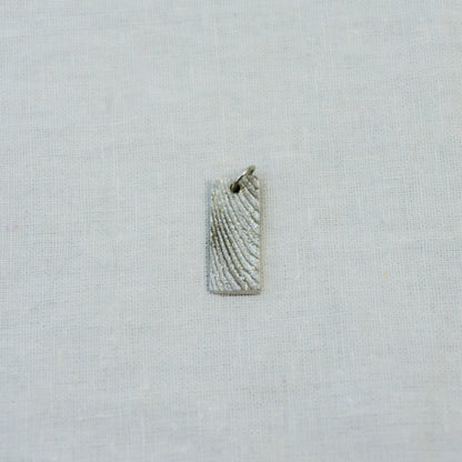 Apoma Pendant