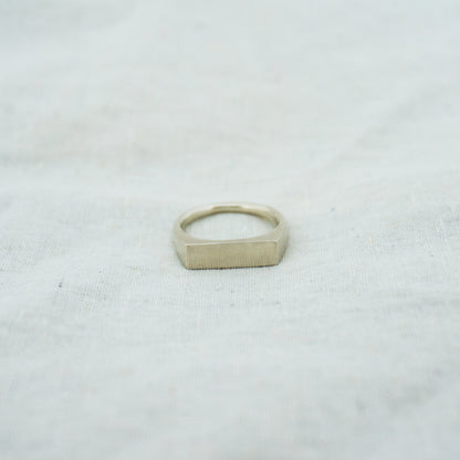 Slim Signet